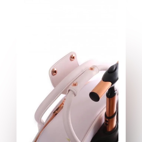 ❌SOLD ❌Ted Baker London Elianna Elegant Travel Bag - Pink - Picture 14 of 15